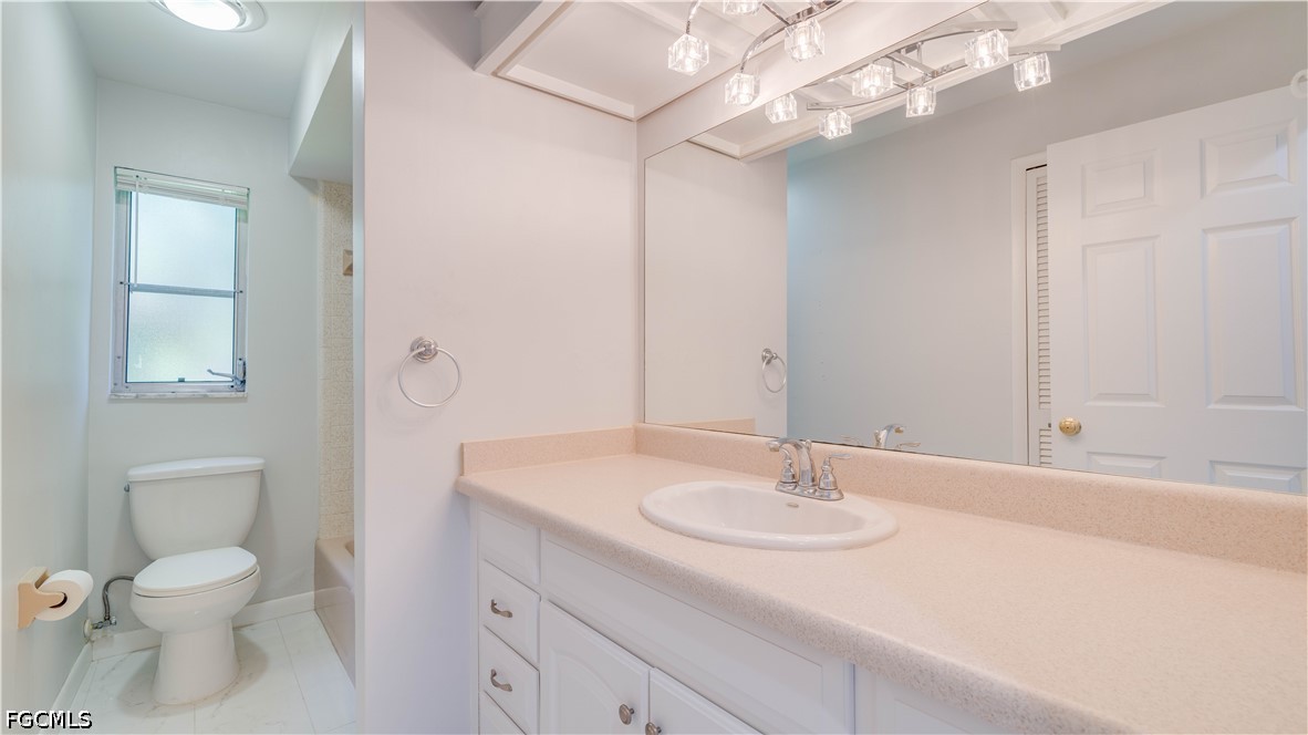 5657 Eichen Cir E Property Photo 32