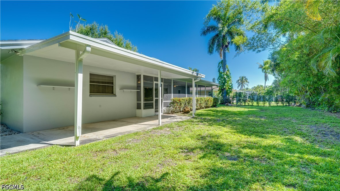 5657 Eichen Cir E Property Photo 40