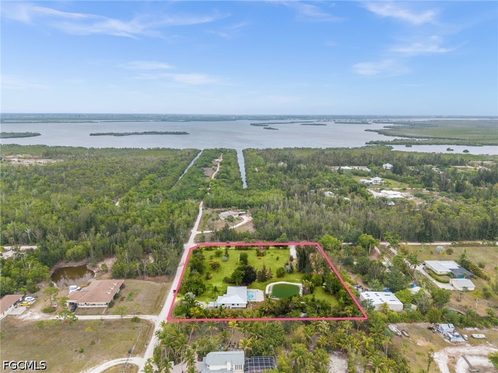 5563 Bay Point Rd Property Photo 16