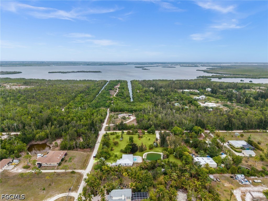 5563 Bay Point Rd Property Photo 18