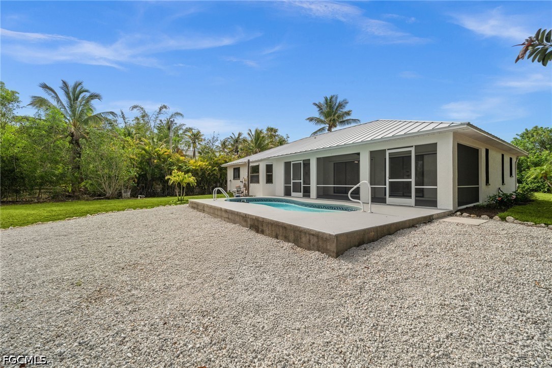 5563 Bay Point Rd Property Photo 23