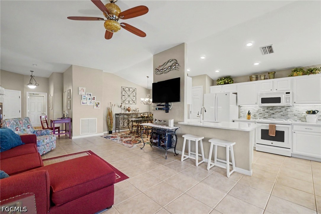 10032 Oakhurst Way Property Photo 6