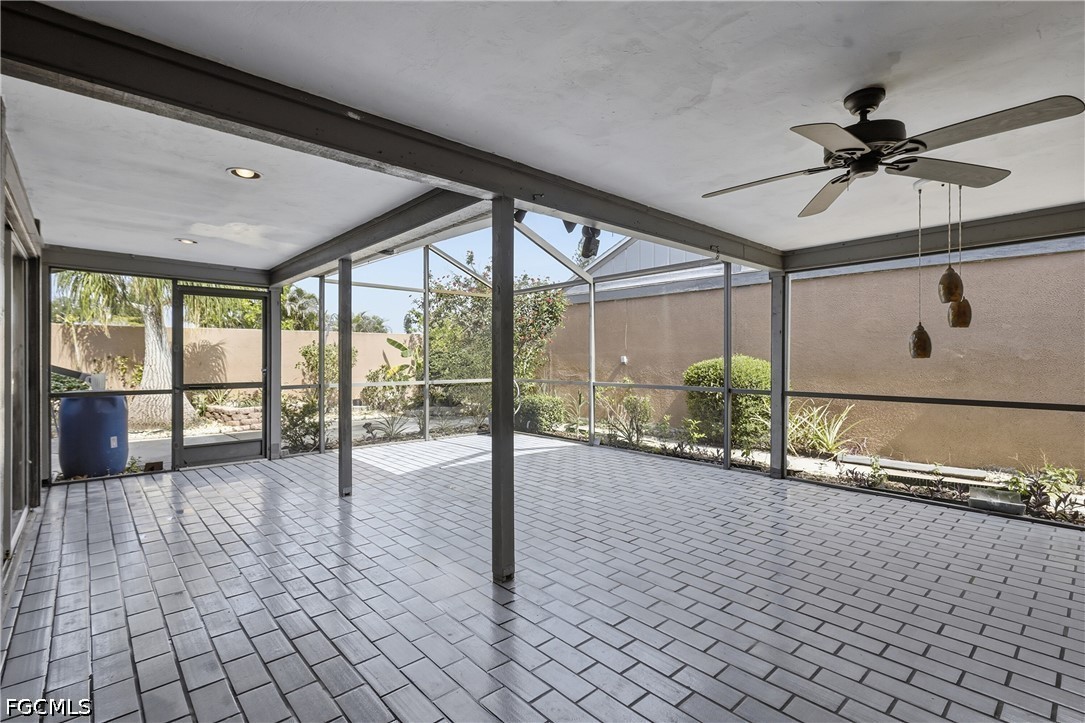 9753 Maplecrest Cir Property Photo 26
