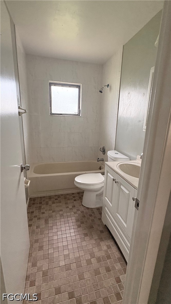 246 Se 7th St Property Photo 10