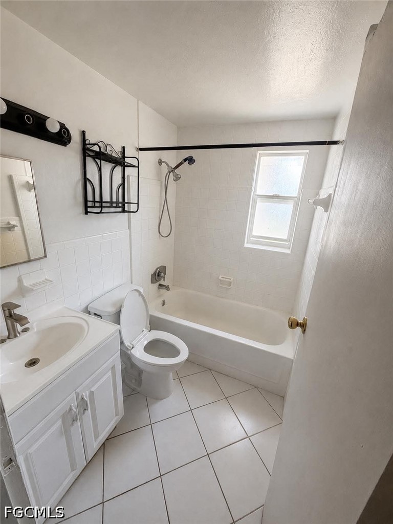 2204 Coronet St Property Photo 12