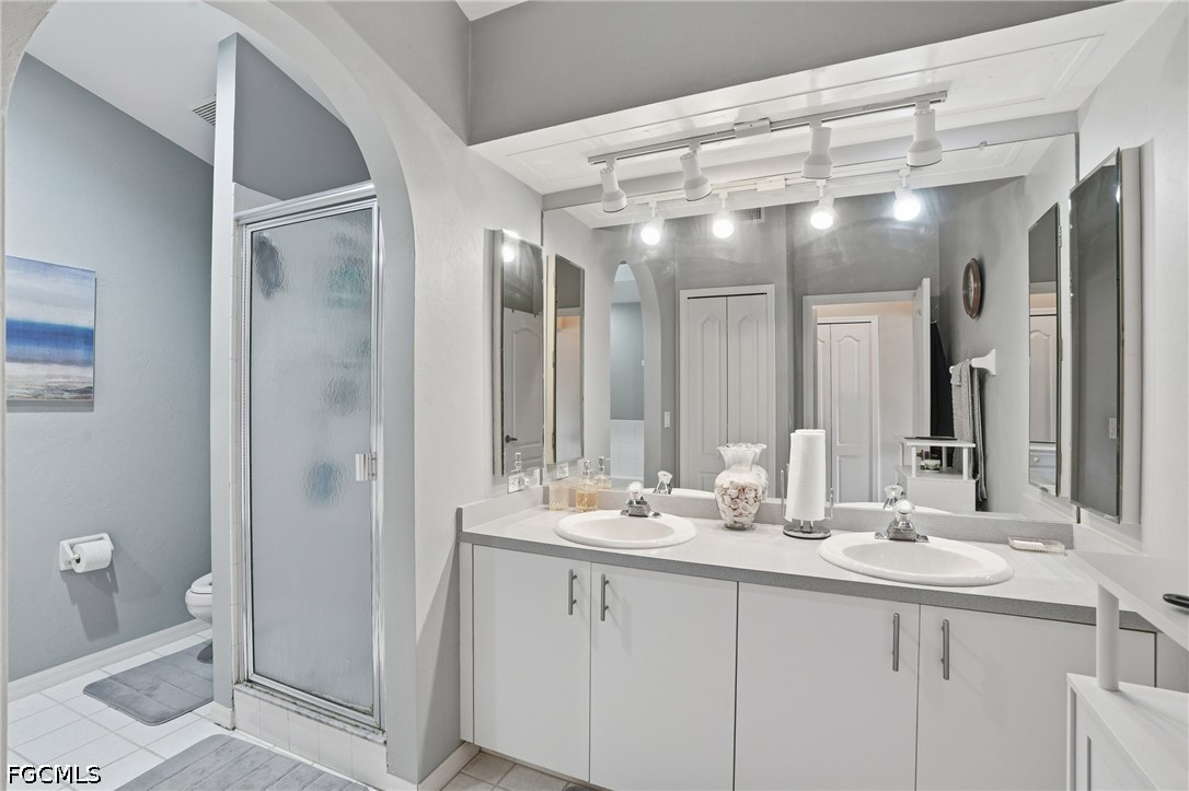 20 Cosmopolitan Dr 4 Property Photo 19