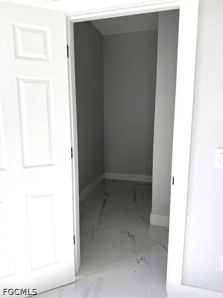127 Carousel Ave Property Photo 8