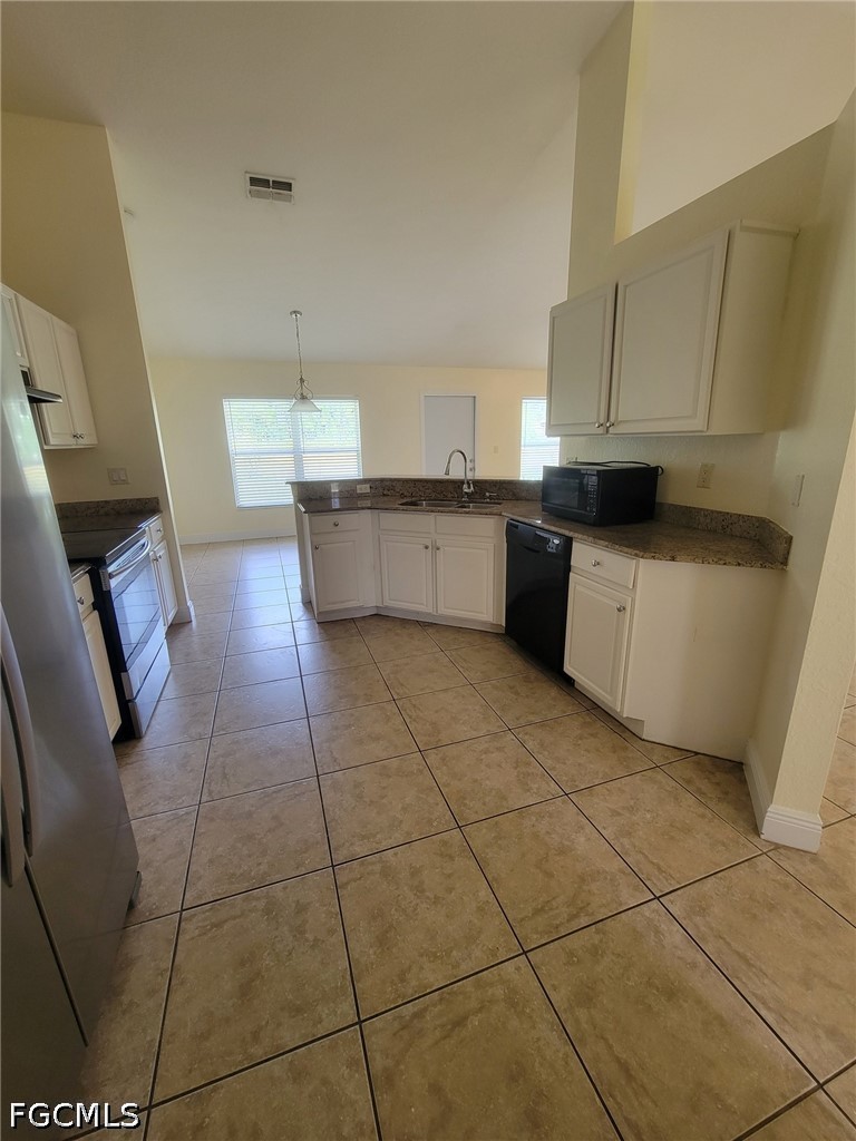 8071 Liriope Loop Property Photo 3