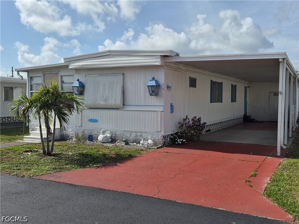75 Hacienda Blvd Property Photo 1