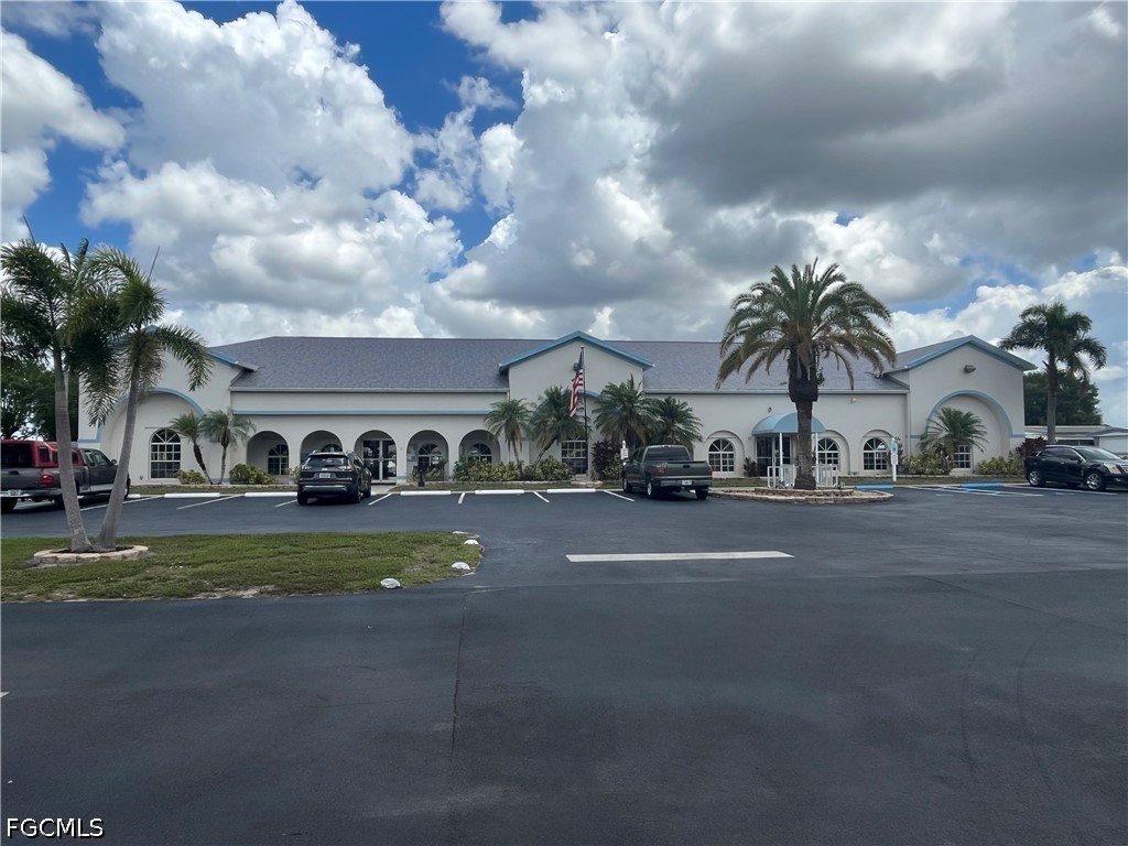 75 Hacienda Blvd Property Photo 15