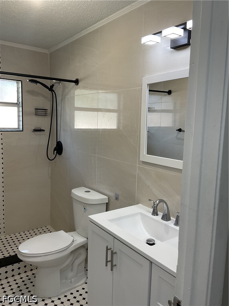 2912 Dudley Dr Property Photo 4