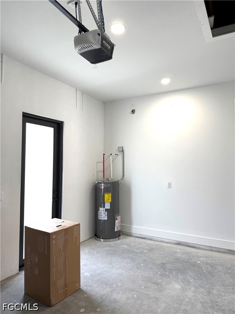 353 Pomona St Property Photo 16