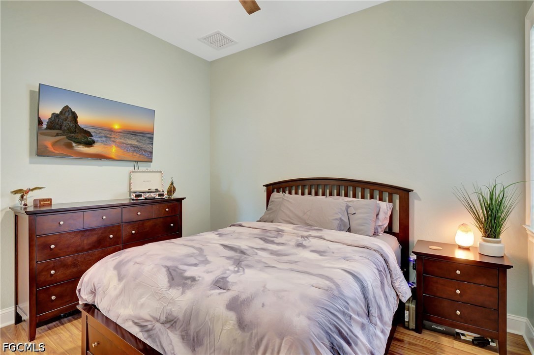 11230 Suffield St Property Photo 20