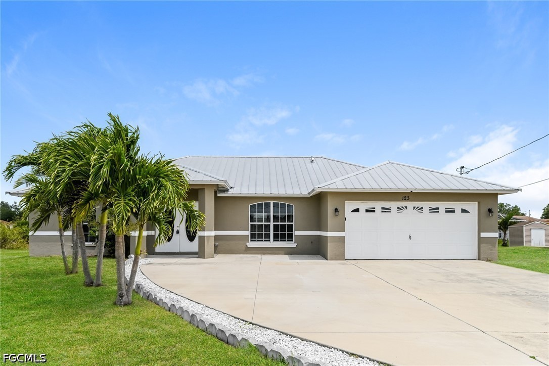 123 Blackstone Dr Property Photo