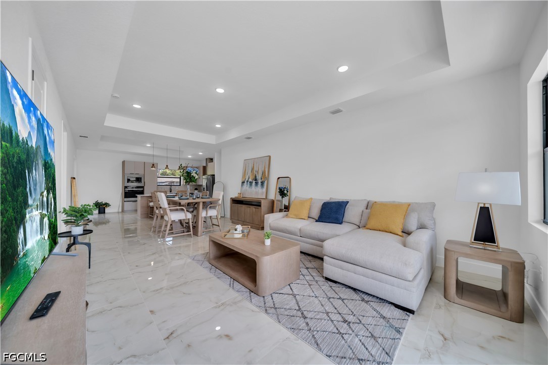 5035 Spinnaker Rd Property Photo 10