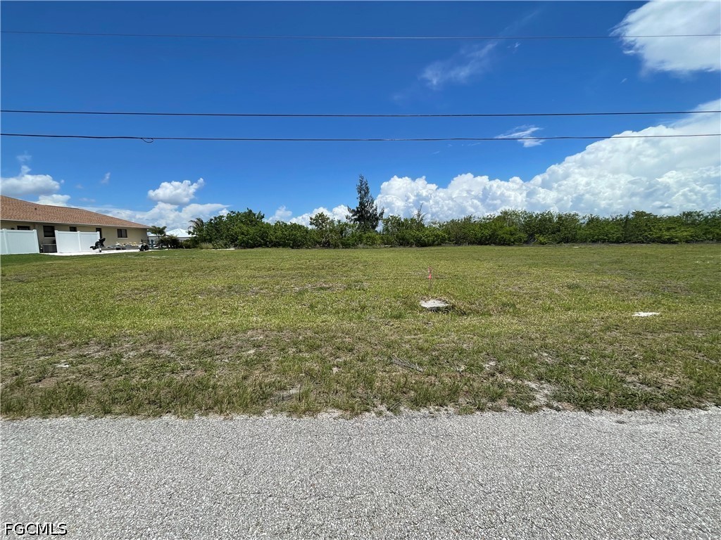 825 NW 33rd PL Property Photo 1