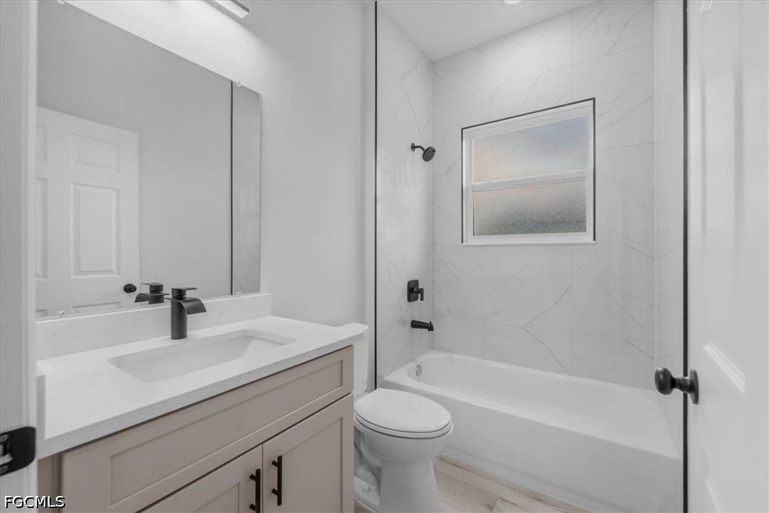 2801 Monza Dr Property Photo 25