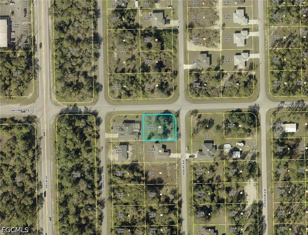 2025 Robert Ave Property Photo 13
