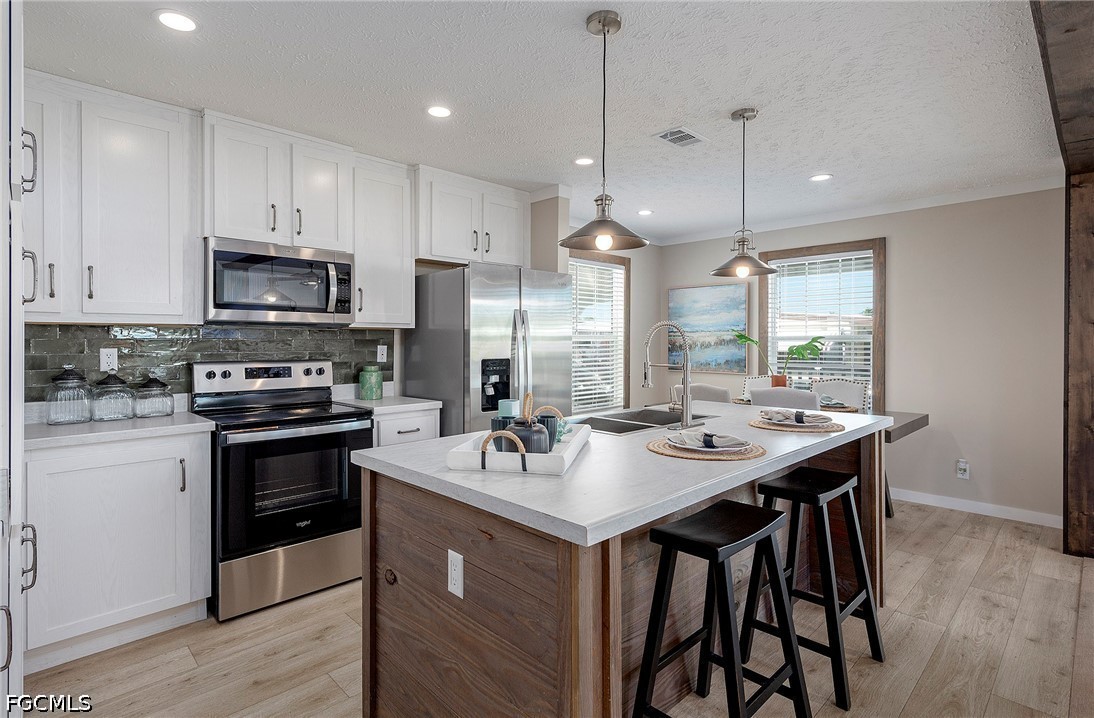 93 Poinsettia DR