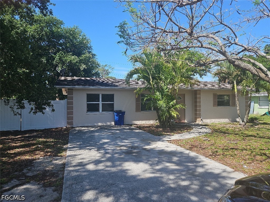 1199 Gramac Dr Property Photo 1