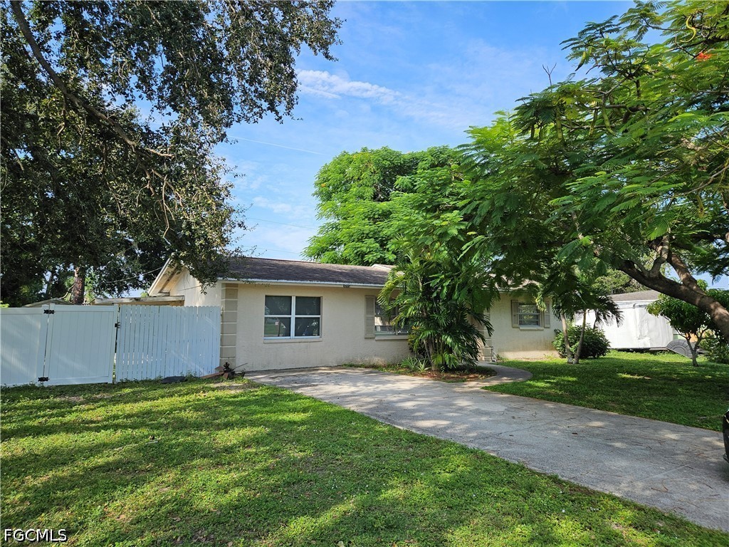 1199 Gramac Dr Property Photo 3