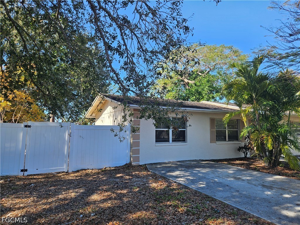 1199 Gramac Dr Property Photo 4
