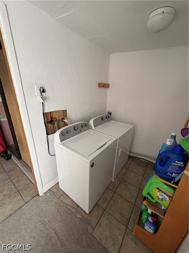 7582-7586 Carrier Rd Property Photo 27