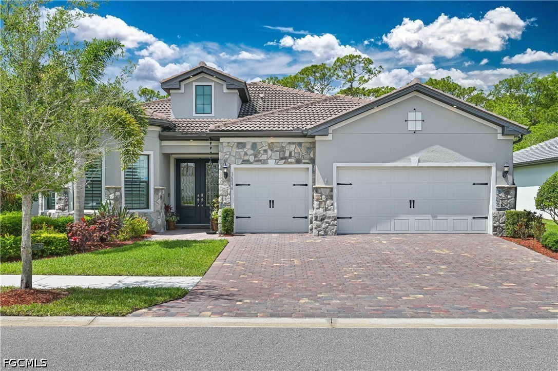 16096 Herons View Dr Property Photo 2