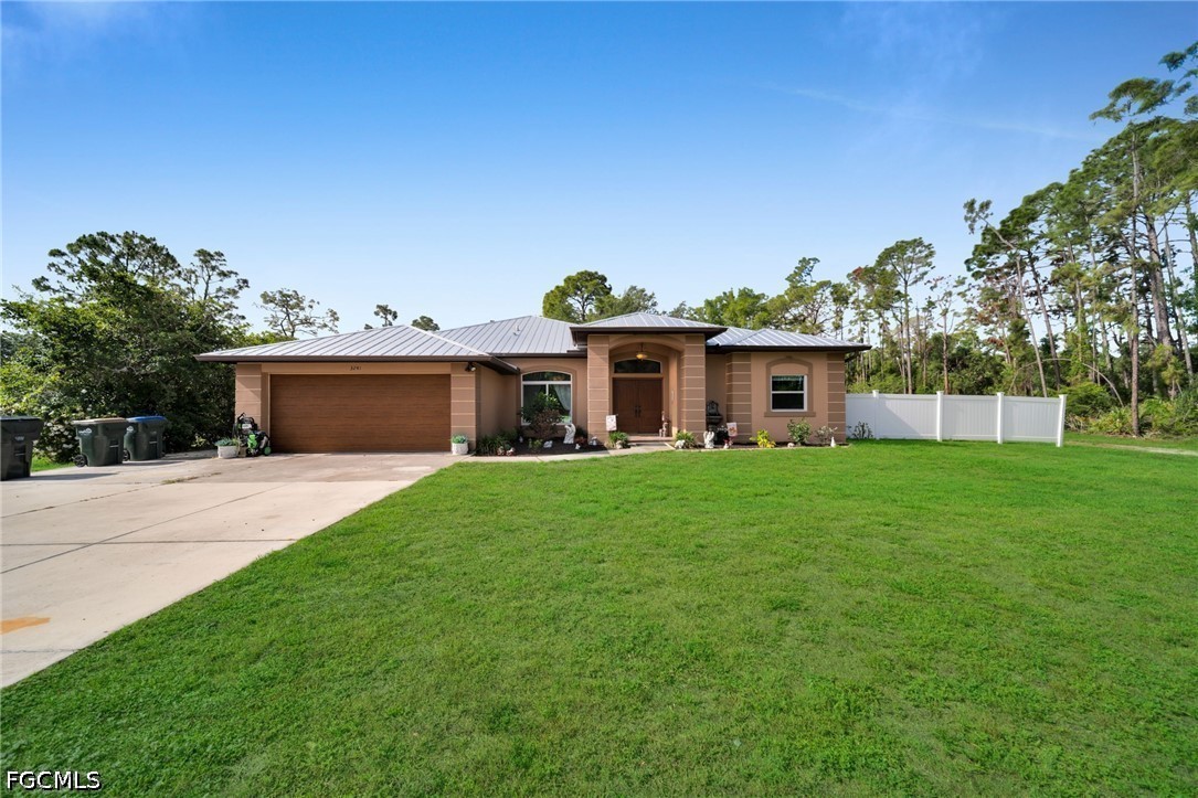 3241 Tropicaire Blvd Property Photo 1