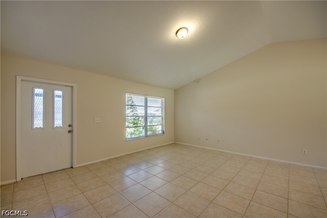 1315 Se 33rd Ter Property Photo 5