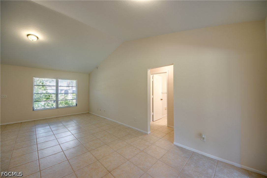 1315 Se 33rd Ter Property Photo 8
