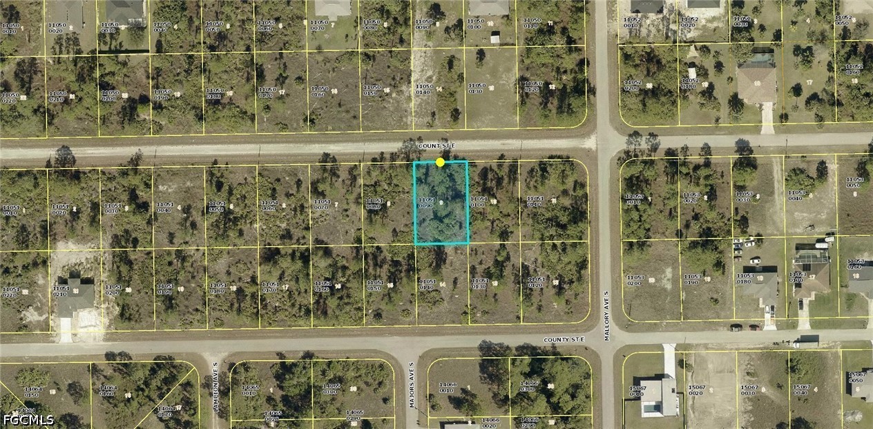 1222 Count St E Property Photo 3