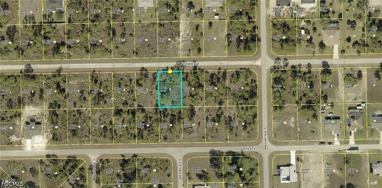 1222 Count St E Property Photo 4