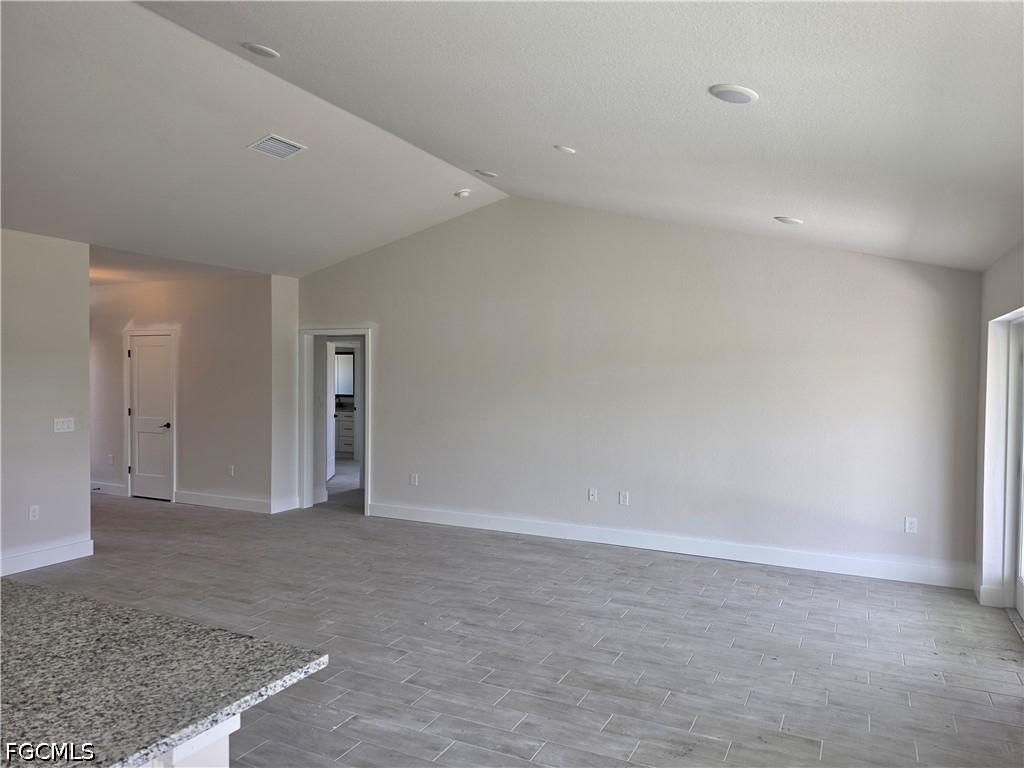 1815 Nw 31st Pl Property Photo 5