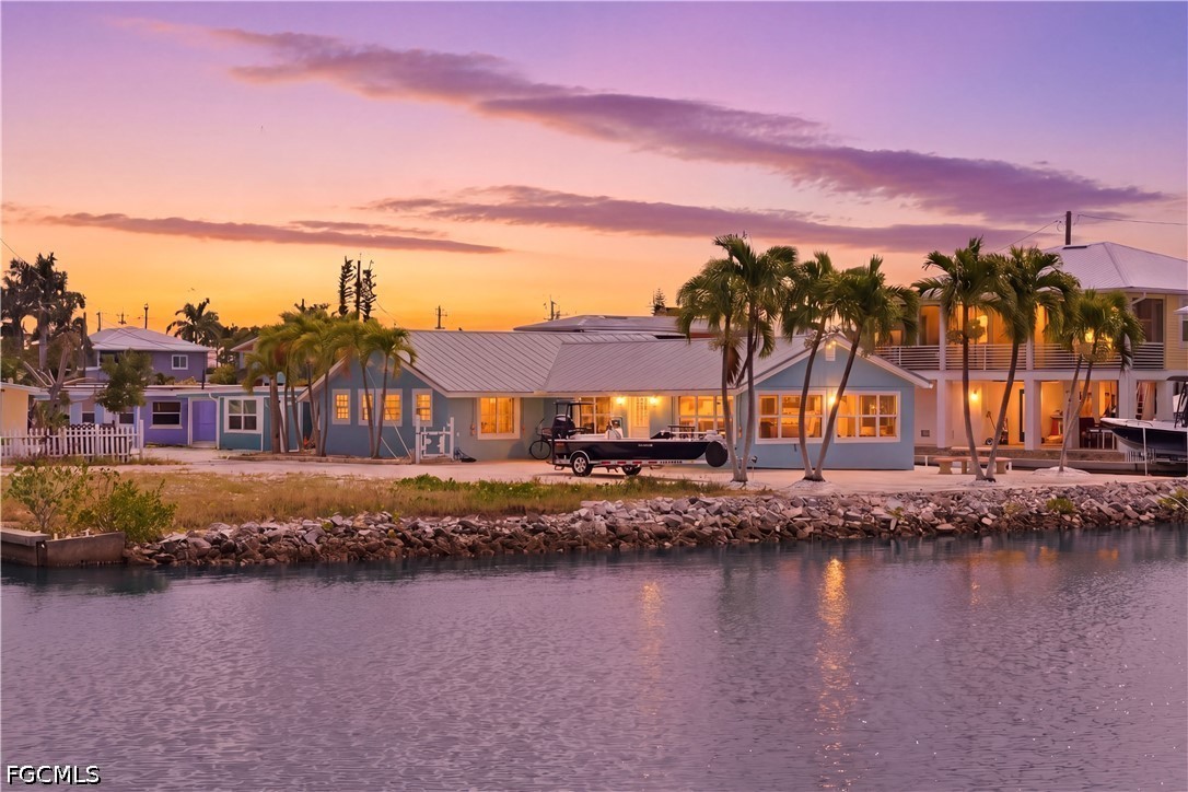 2669 Coco Plum Dr Property Photo 2