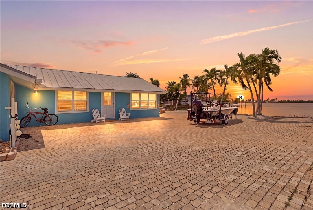 2669 Coco Plum Dr Property Photo 5