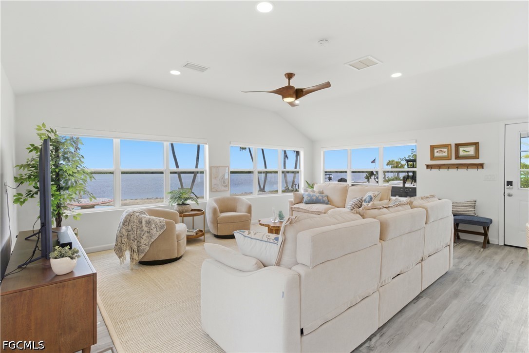 2669 Coco Plum Dr Property Photo 6