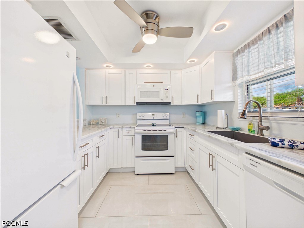 300 Valley Stream Dr 3d Property Photo 8