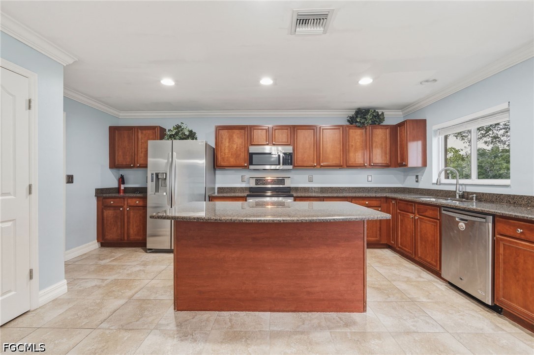 25134 Palisade Rd Property Photo 17