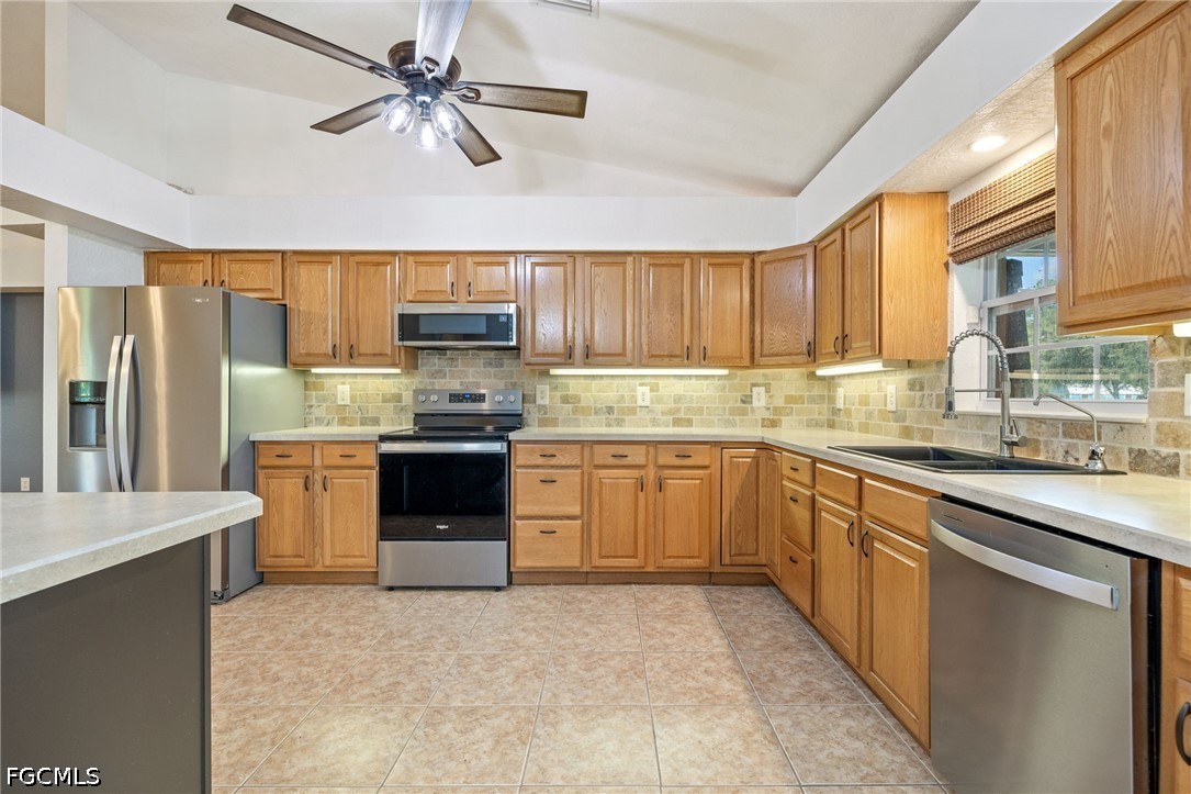 7764 14th Pl Property Photo 11
