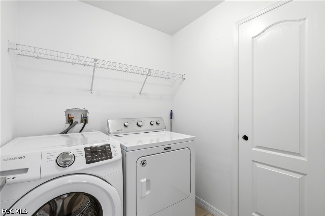 919 Winters St E Property Photo 17