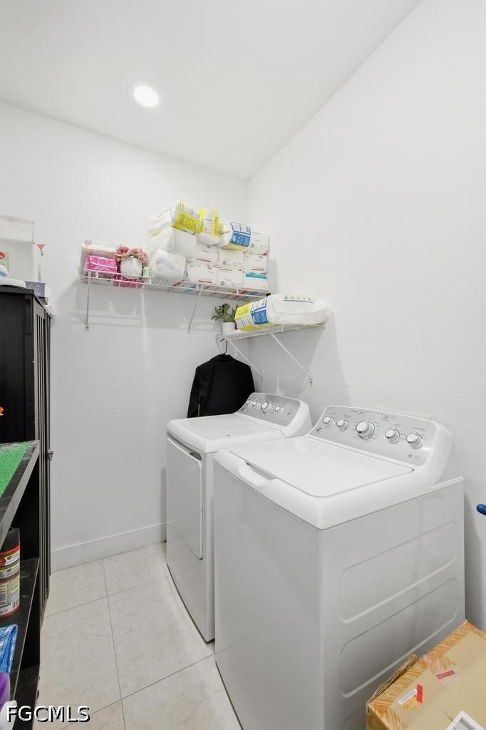1211 Eclat St E Property Photo 9
