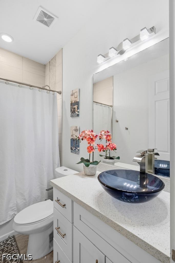 1211 Eclat St E Property Photo 19