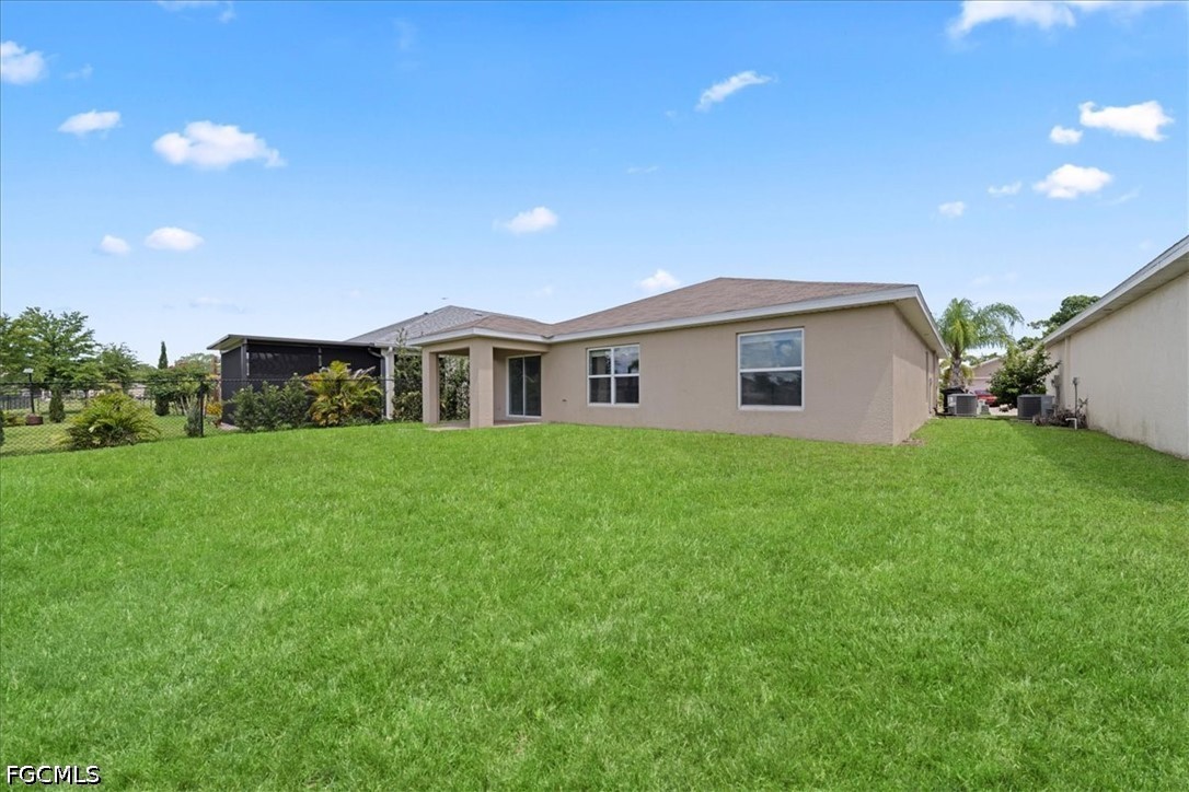 10535 Crossback Ln Property Photo 38