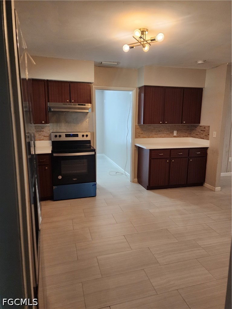 111 E Sugarland Cir Property Photo 3