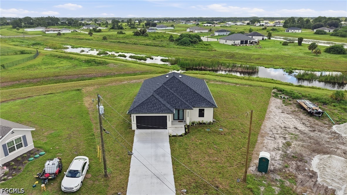 9014 Lawn Ct Property Photo 3
