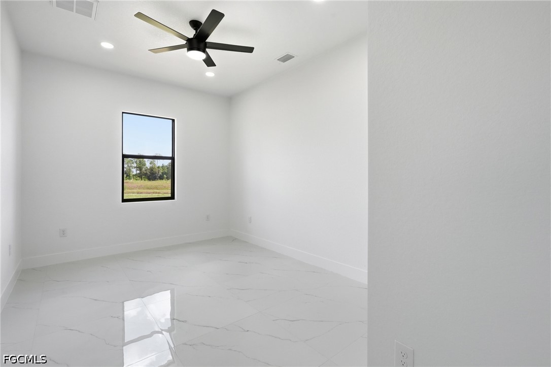 9014 Lawn Ct Property Photo 32