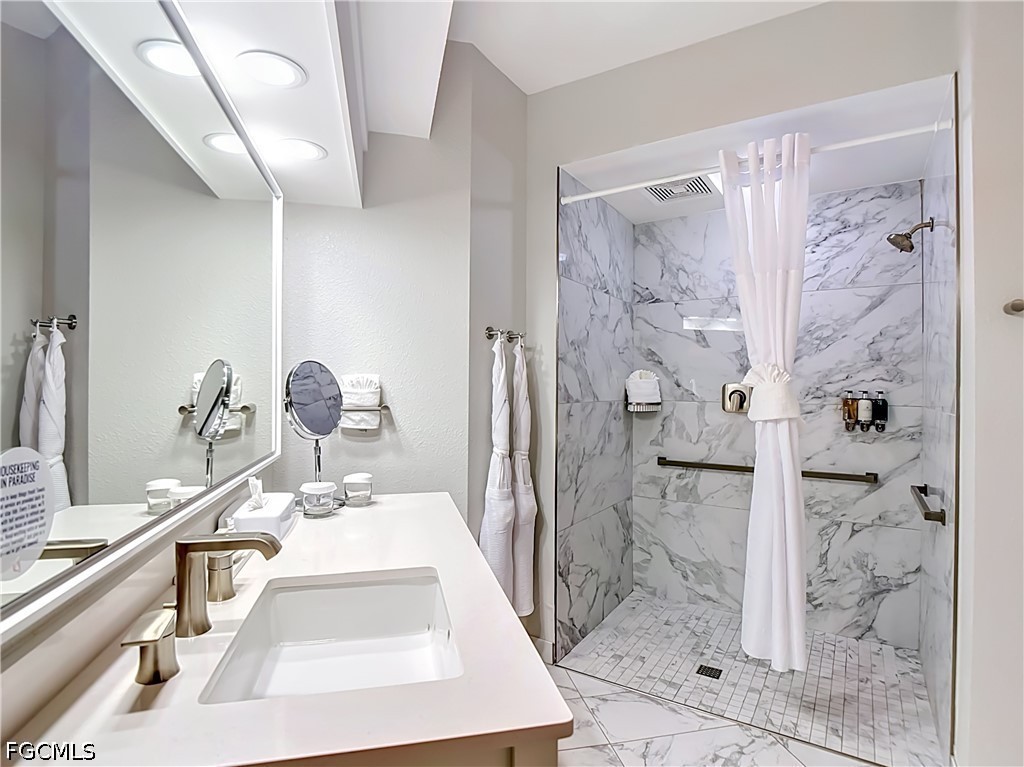 200 Estero Blvd P03 Property Photo 20