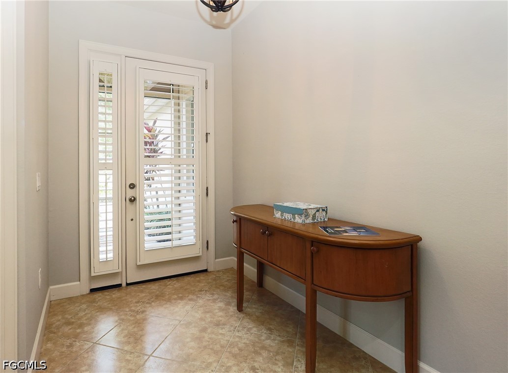 11265 Suffield St Property Photo 5