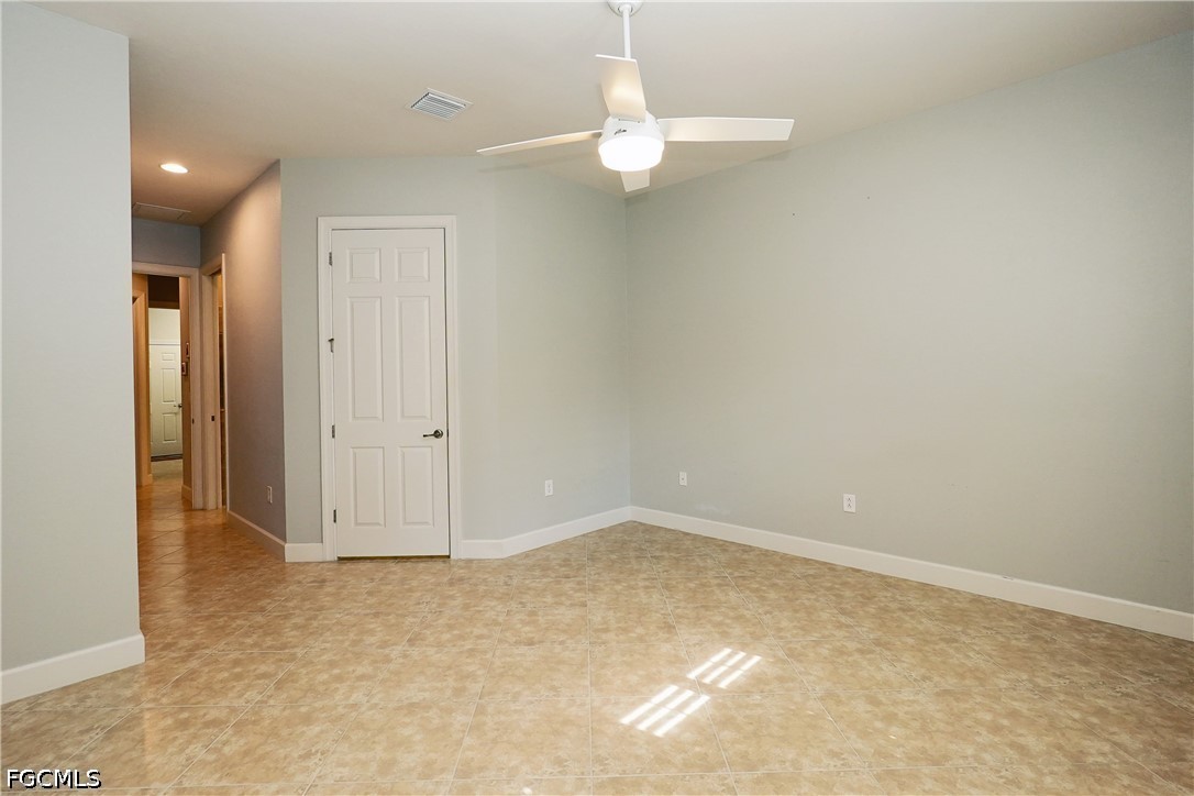 11265 Suffield St Property Photo 18